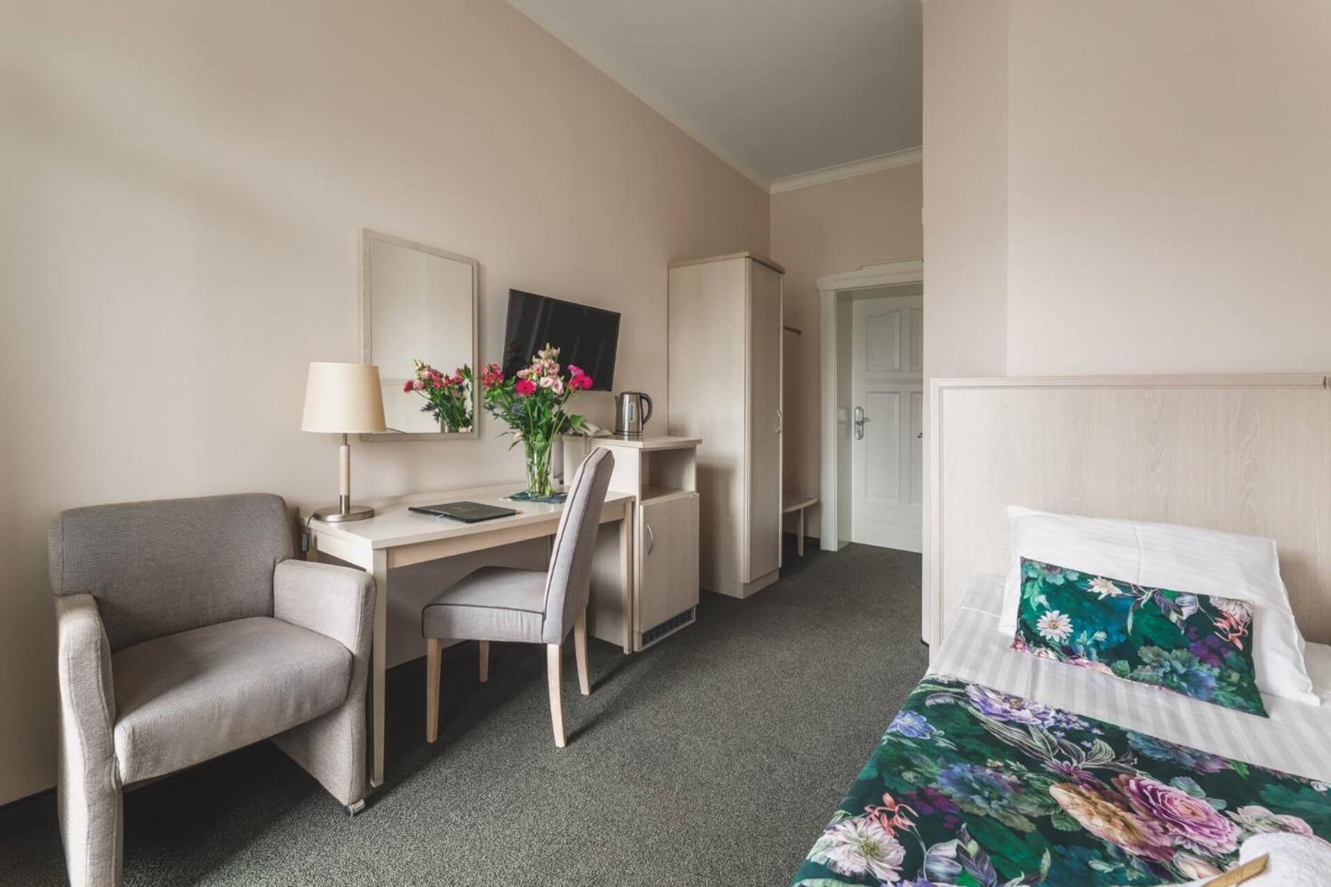 Hotel Amalia กูโดวาสโดรยจ์ ภายนอก รูปภาพ