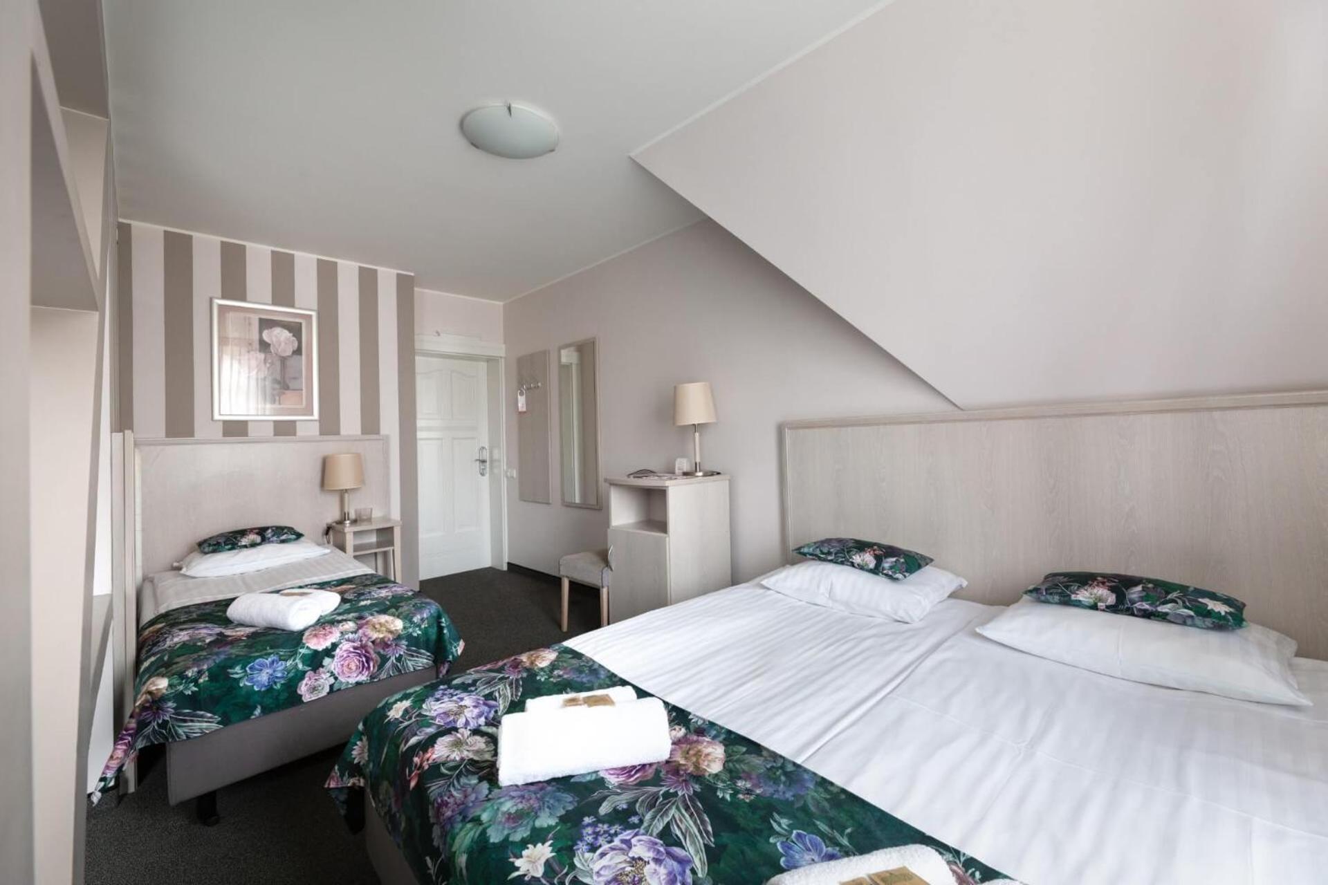 Hotel Amalia กูโดวาสโดรยจ์ ภายนอก รูปภาพ