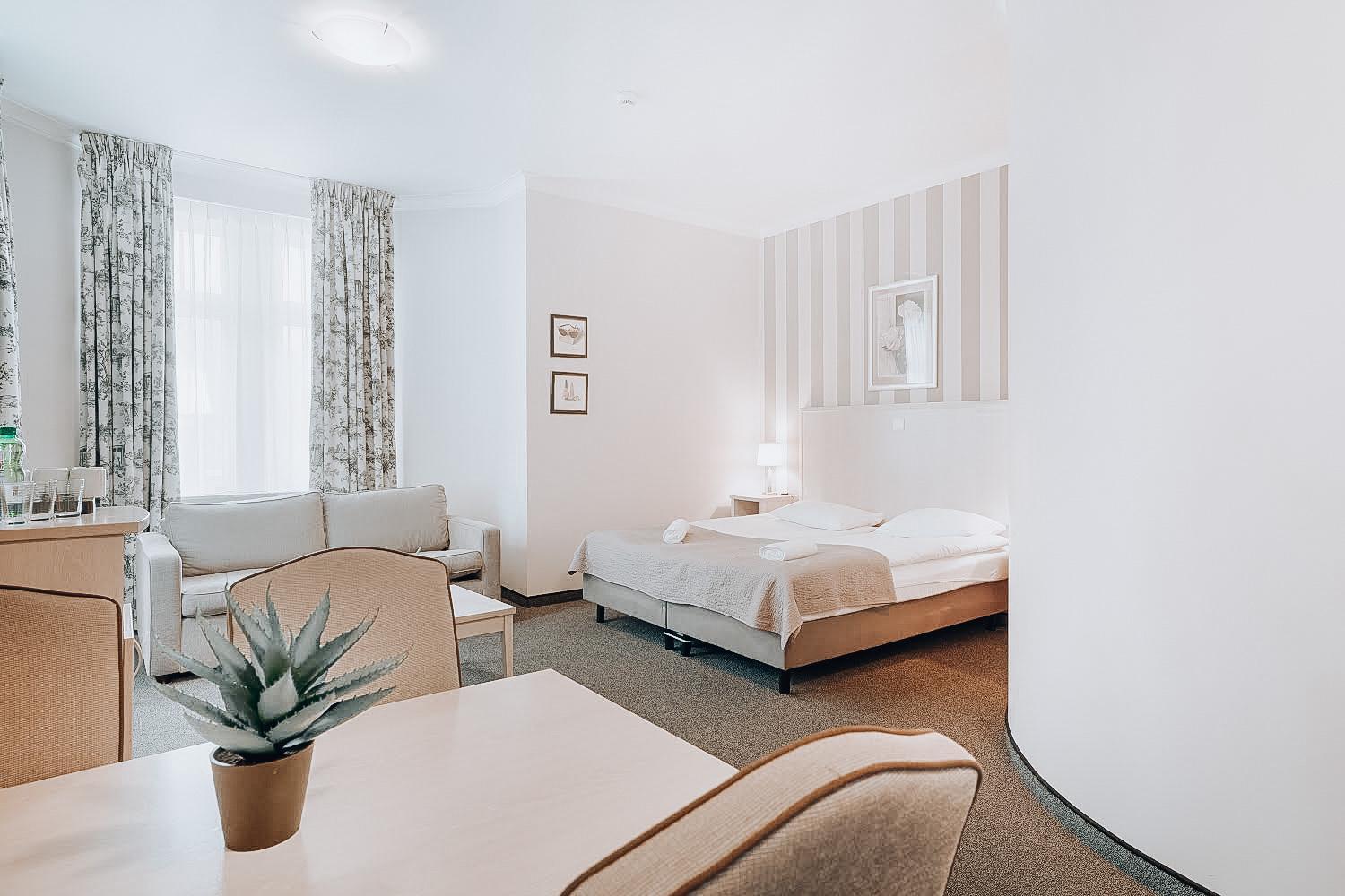 Hotel Amalia กูโดวาสโดรยจ์ ภายนอก รูปภาพ